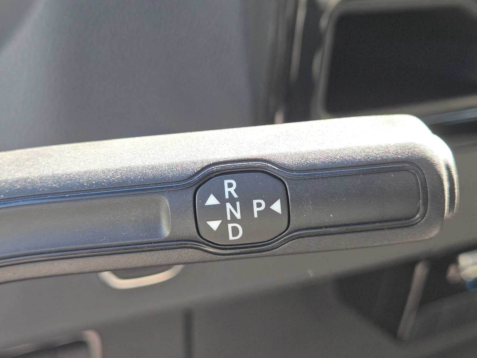 2026 Mercedes-Benz Sprinter Crew 2500 Standard Roof I4 Diesel HO 144 AWD