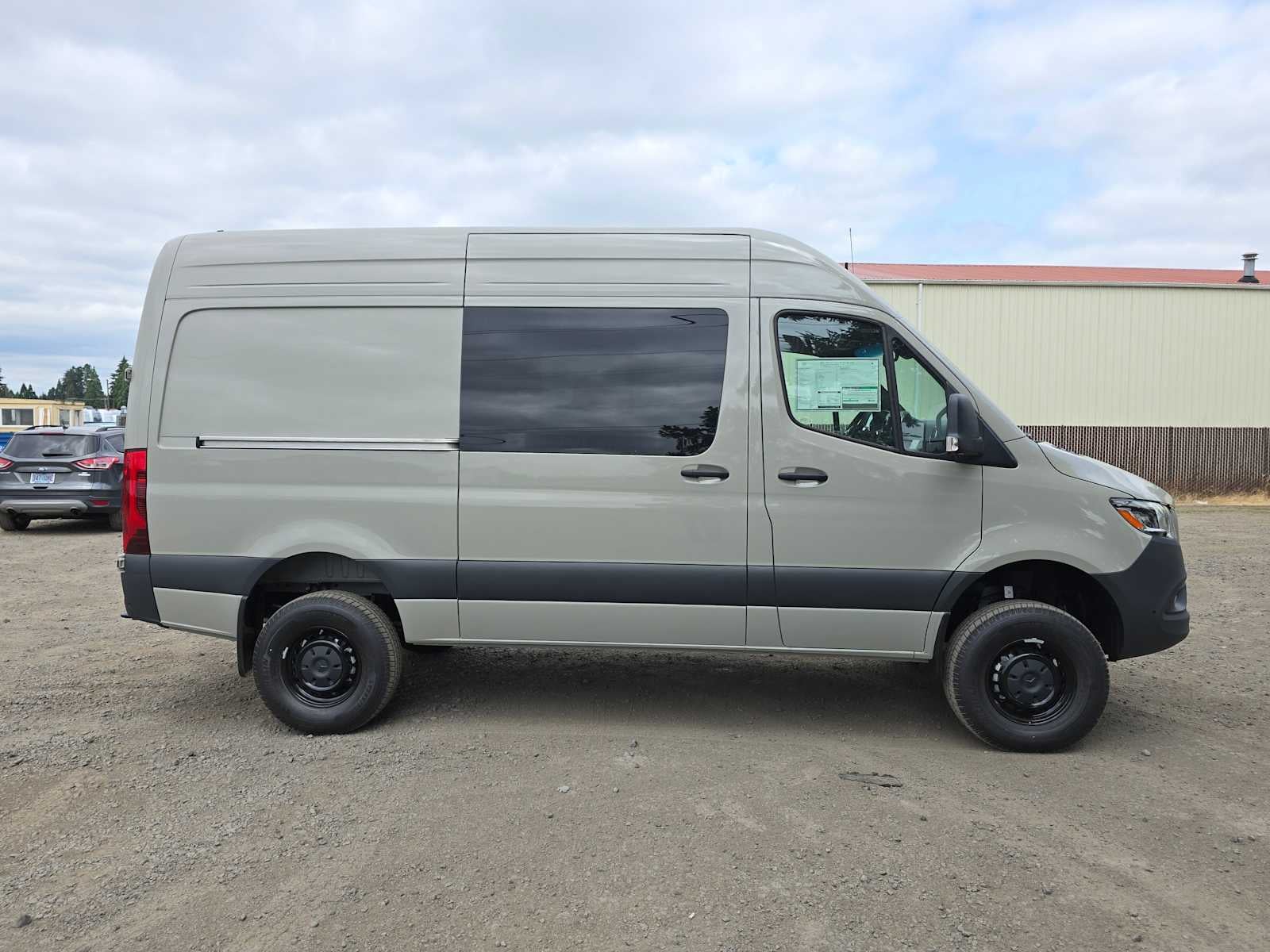 2026 Mercedes-Benz Sprinter 2500 Standard Roof I4 Diesel HO 144 AWD
