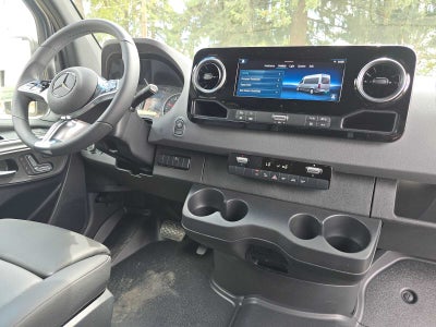 2026 Mercedes-Benz Sprinter 2500 Standard Roof I4 Diesel HO 144 AWD