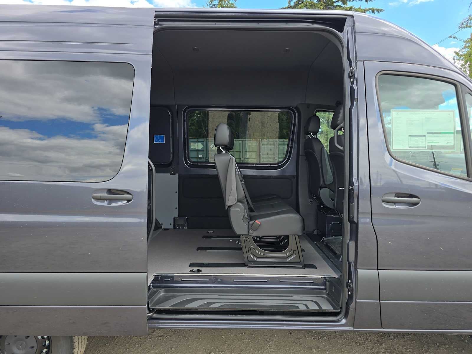 2026 Mercedes-Benz Sprinter 2500 Standard Roof I4 Diesel HO 144 AWD