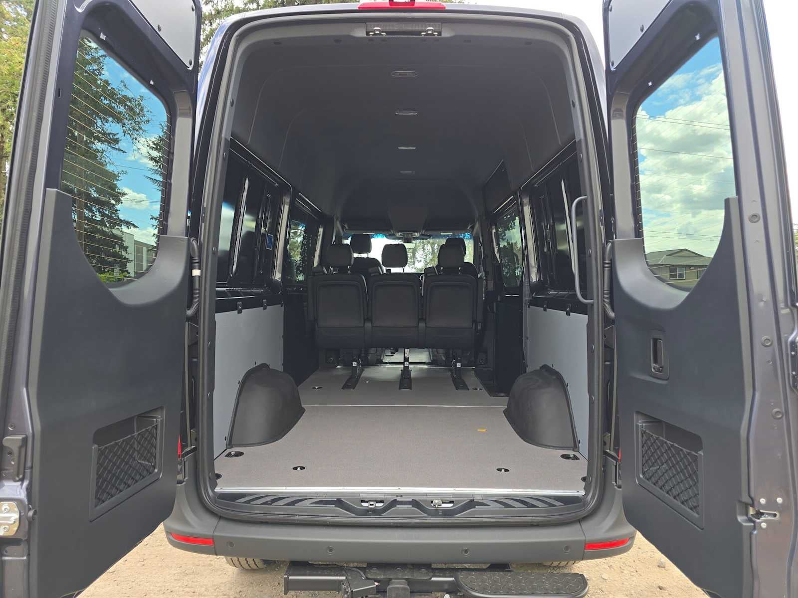 2026 Mercedes-Benz Sprinter 2500 Standard Roof I4 Diesel HO 144 AWD