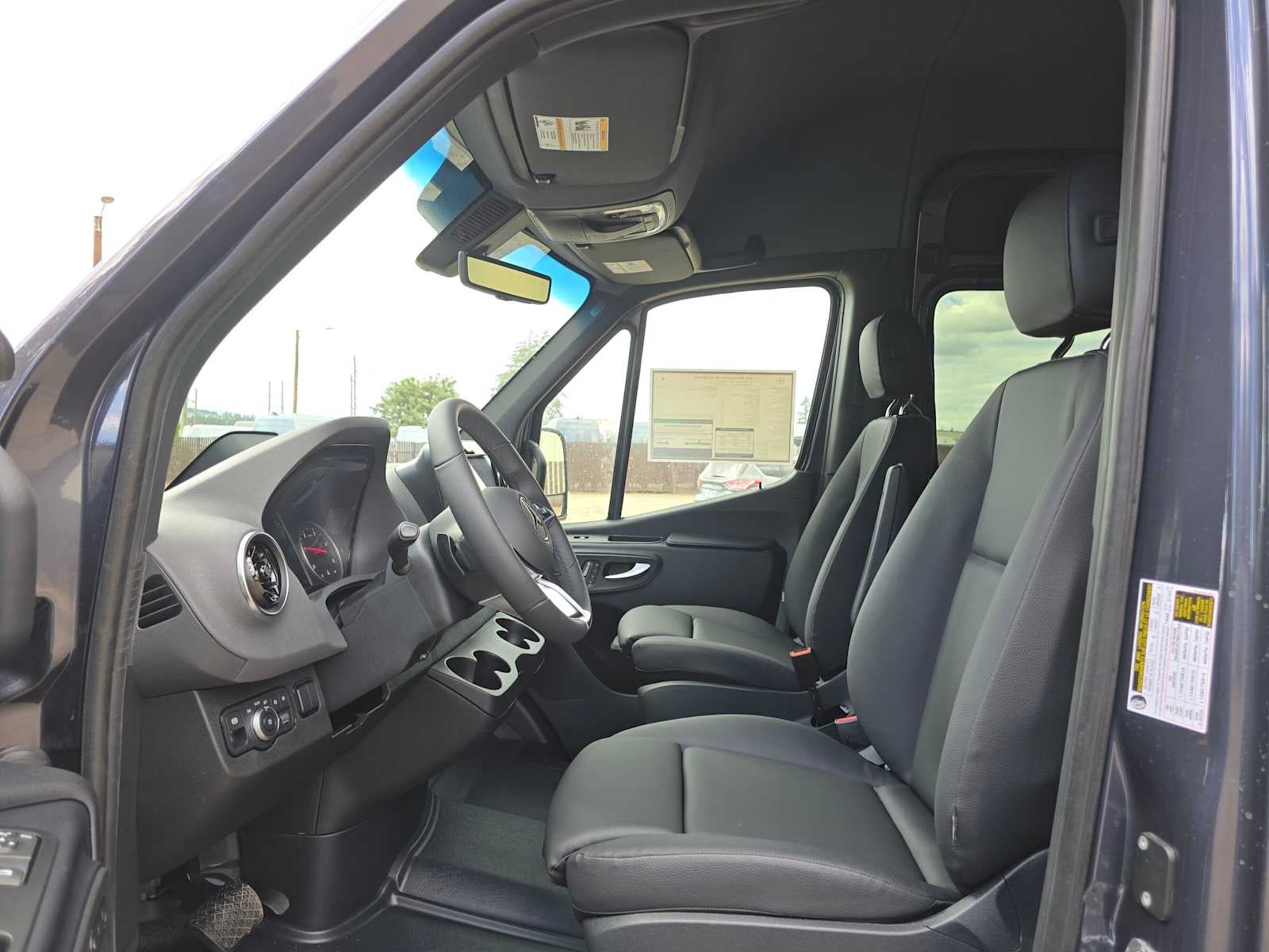 2026 Mercedes-Benz Sprinter 2500 Standard Roof I4 Diesel HO 144 AWD