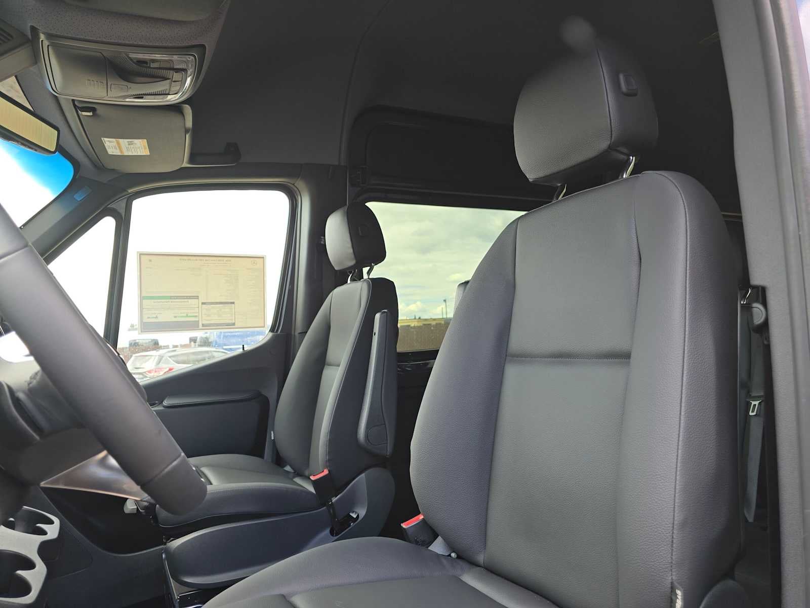 2026 Mercedes-Benz Sprinter 2500 Standard Roof I4 Diesel HO 144 AWD