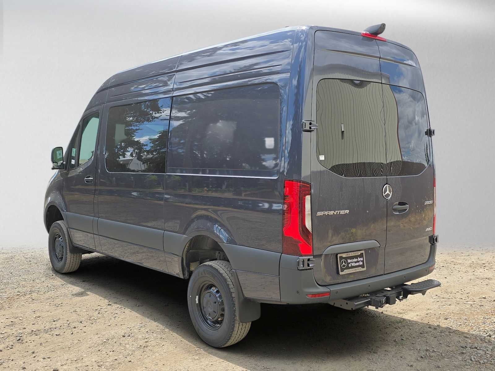 2026 Mercedes-Benz Sprinter 2500 Standard Roof I4 Diesel HO 144 AWD