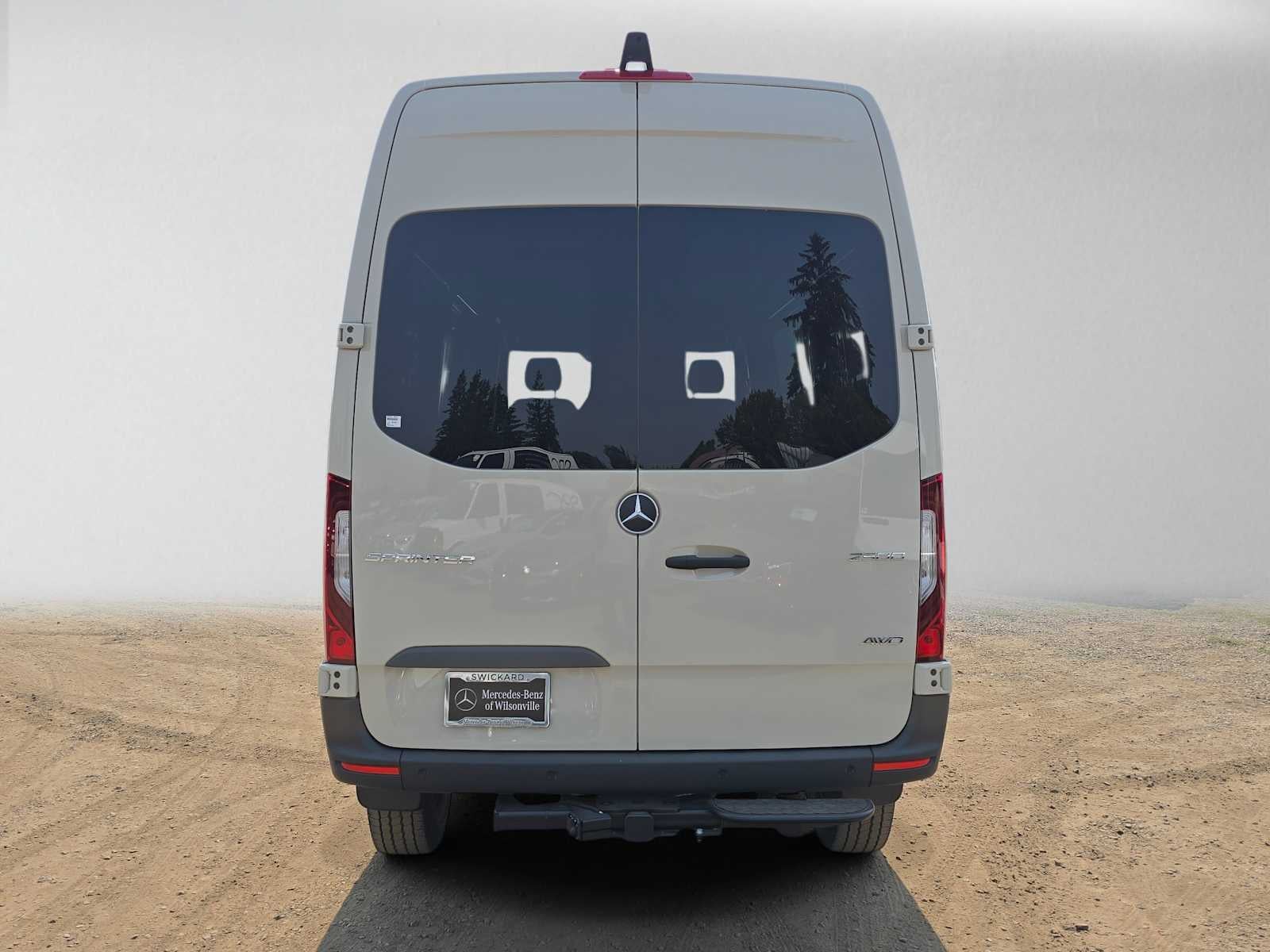 2026 Mercedes-Benz Sprinter Cargo 2500 Standard Roof I4 Diesel HO 144 AWD