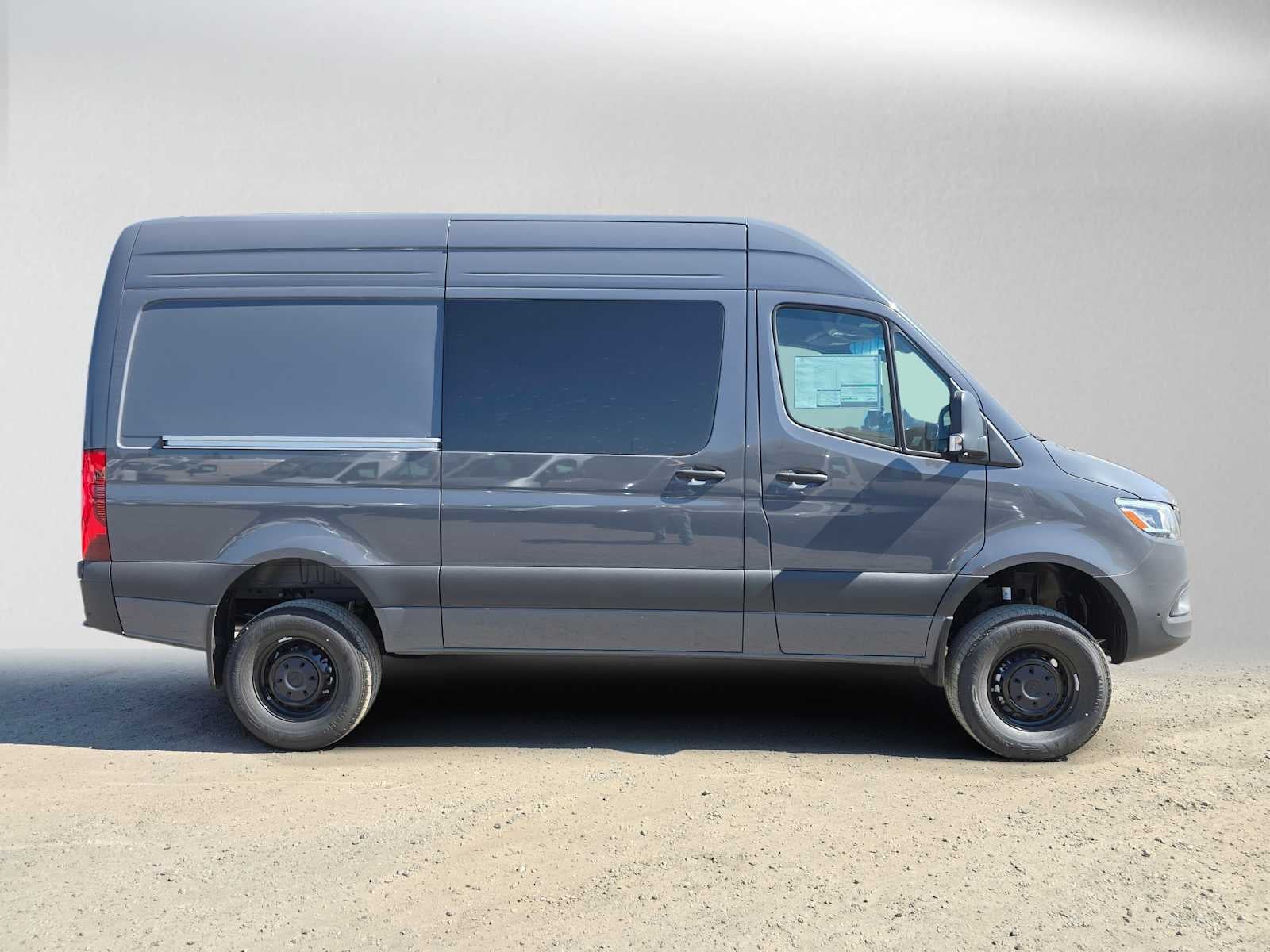 2026 Mercedes-Benz Sprinter Cargo 2500 Standard Roof I4 Diesel HO 144 AWD