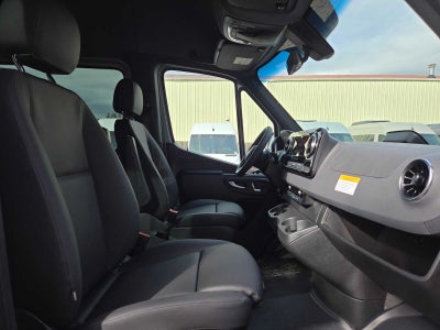 2026 Mercedes-Benz Sprinter Crew 2500 Standard Roof I4 Diesel HO 144 AWD