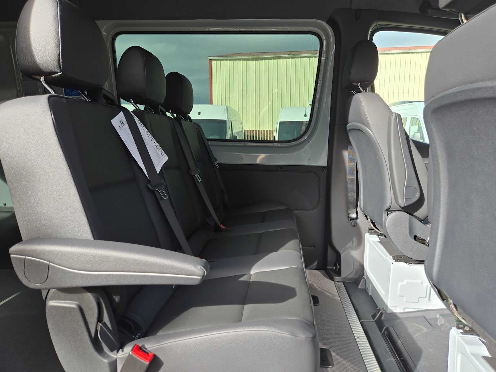 2026 Mercedes-Benz Sprinter Crew 2500 Standard Roof I4 Diesel HO 144 AWD