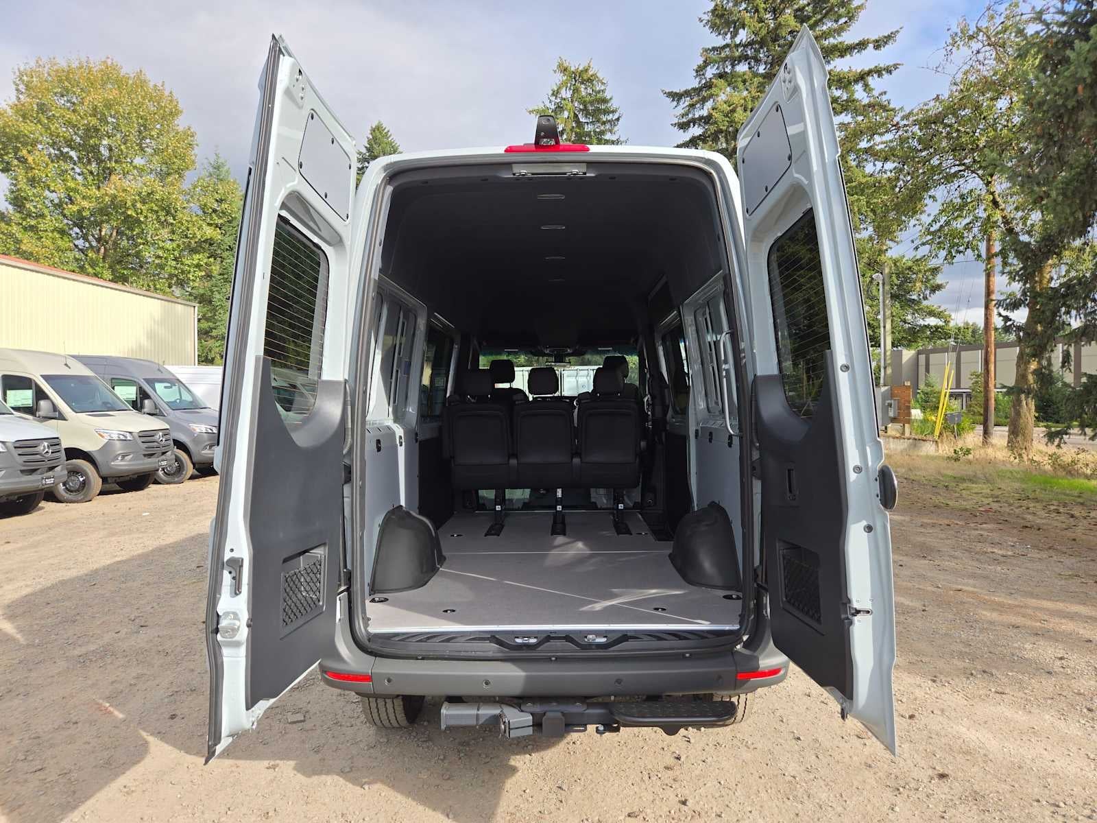 2026 Mercedes-Benz Sprinter Crew 2500 Standard Roof I4 Diesel HO 144 AWD