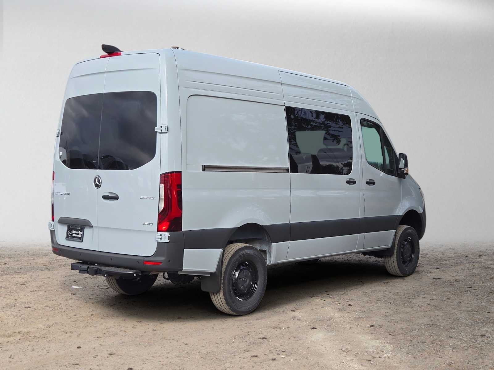 2026 Mercedes-Benz Sprinter Crew 2500 Standard Roof I4 Diesel HO 144 AWD