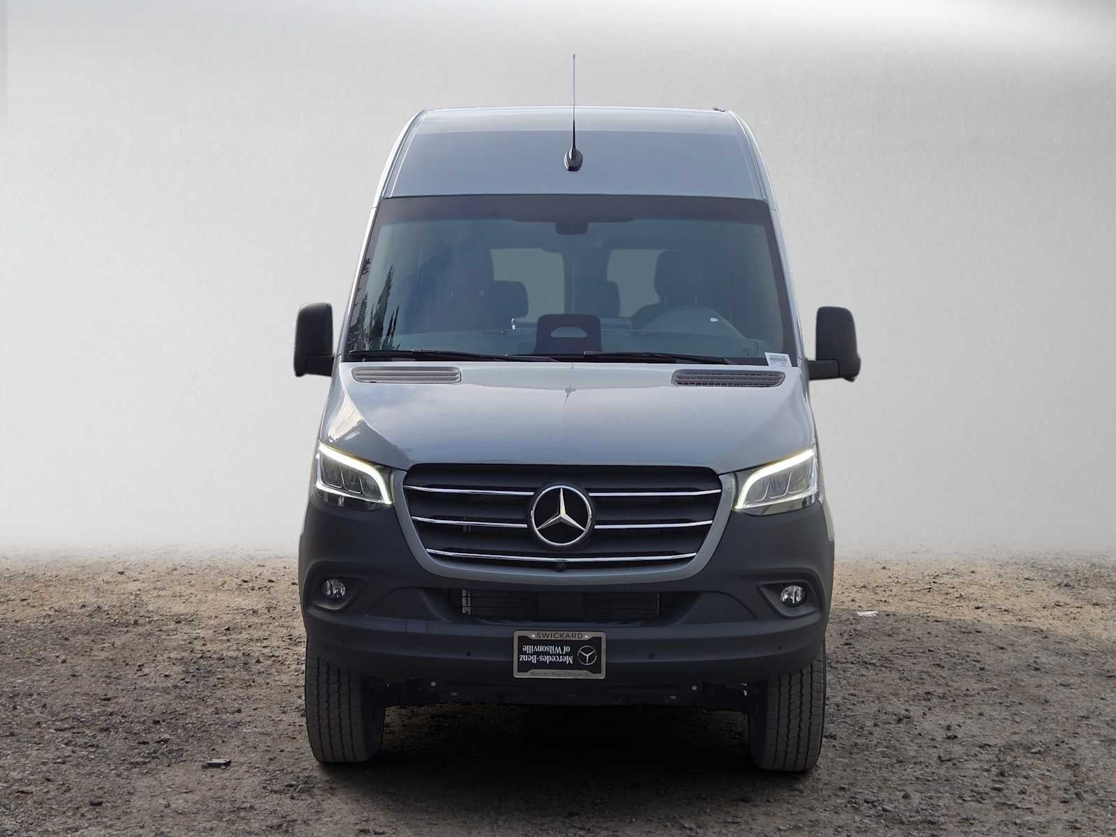 2026 Mercedes-Benz Sprinter Crew 2500 Standard Roof I4 Diesel HO 144 AWD