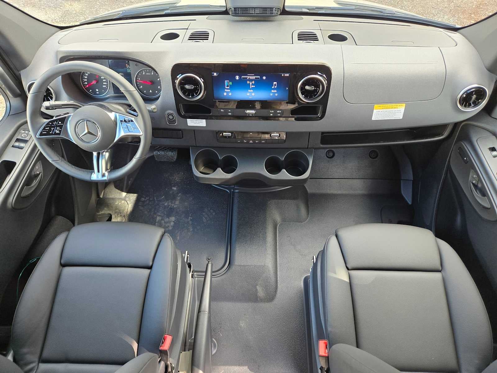 2026 Mercedes-Benz Sprinter Cargo 2500 Standard Roof I4 Diesel HO 144 AWD