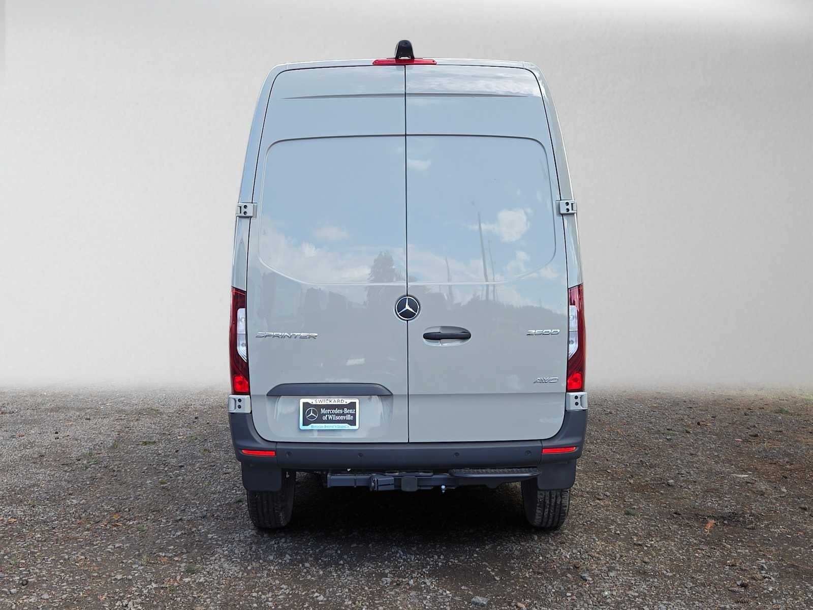 2026 Mercedes-Benz Sprinter Cargo 2500 Standard Roof I4 Diesel HO 144 AWD