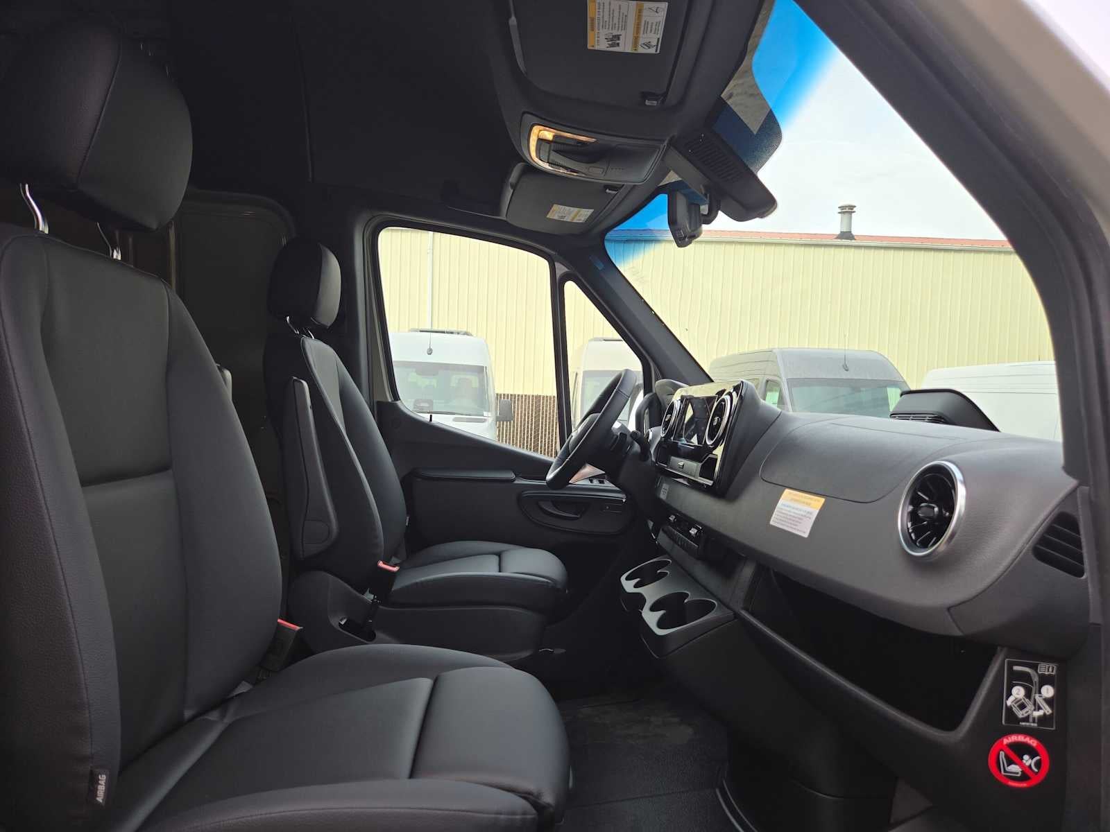 2026 Mercedes-Benz Sprinter Cargo 2500 Standard Roof I4 Diesel HO 144 AWD