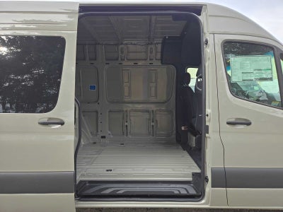 2026 Mercedes-Benz Sprinter Cargo 2500 Standard Roof I4 Diesel HO 144 AWD