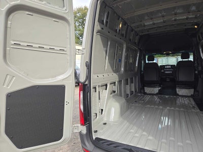 2026 Mercedes-Benz Sprinter Cargo 2500 Standard Roof I4 Diesel HO 144 AWD