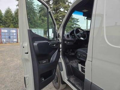 2026 Mercedes-Benz Sprinter Cargo 2500 Standard Roof I4 Diesel HO 144 AWD