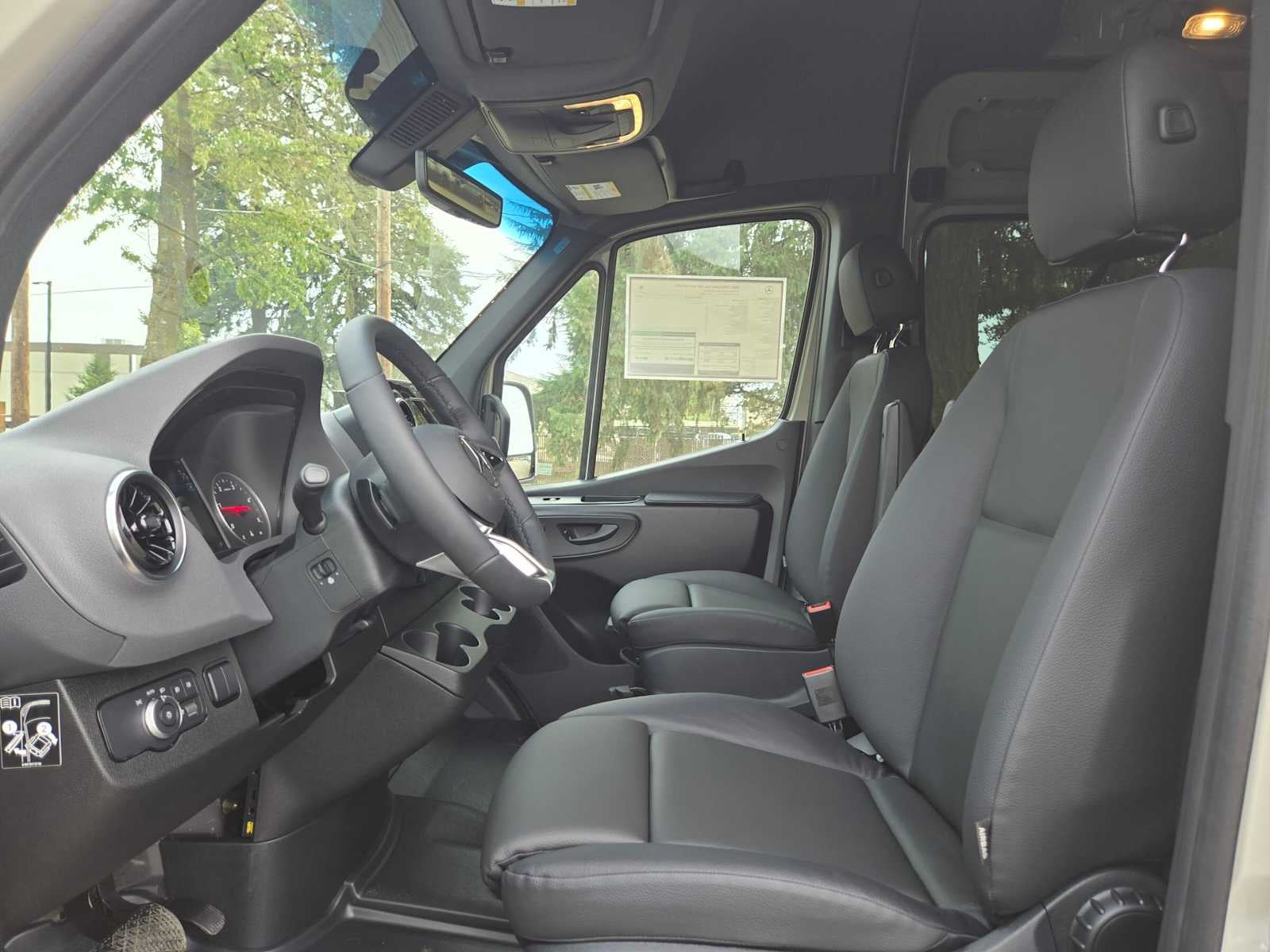 2026 Mercedes-Benz Sprinter Cargo 2500 Standard Roof I4 Diesel HO 144 AWD