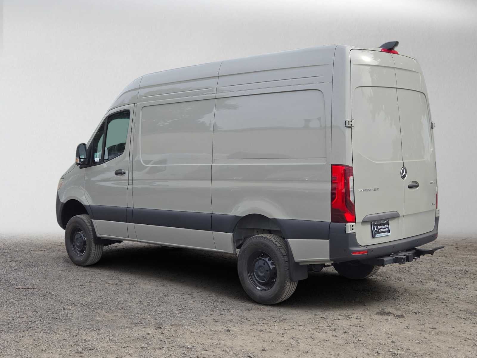 2026 Mercedes-Benz Sprinter Cargo 2500 Standard Roof I4 Diesel HO 144 AWD
