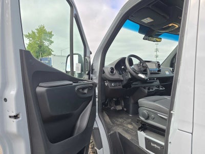 2026 Mercedes-Benz Sprinter Cargo 2500 Standard Roof I4 Diesel HO 144 AWD
