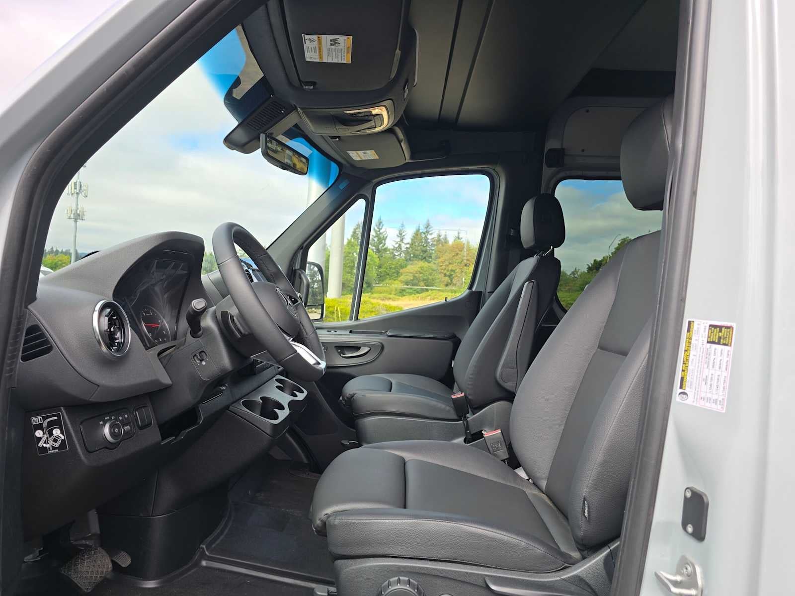 2026 Mercedes-Benz Sprinter Cargo 2500 Standard Roof I4 Diesel HO 144 AWD