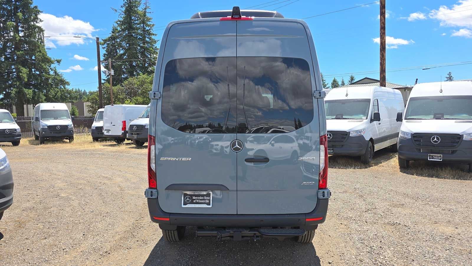 2026 Mercedes-Benz Sprinter 2500 Standard Roof I4 Diesel HO 144 AWD