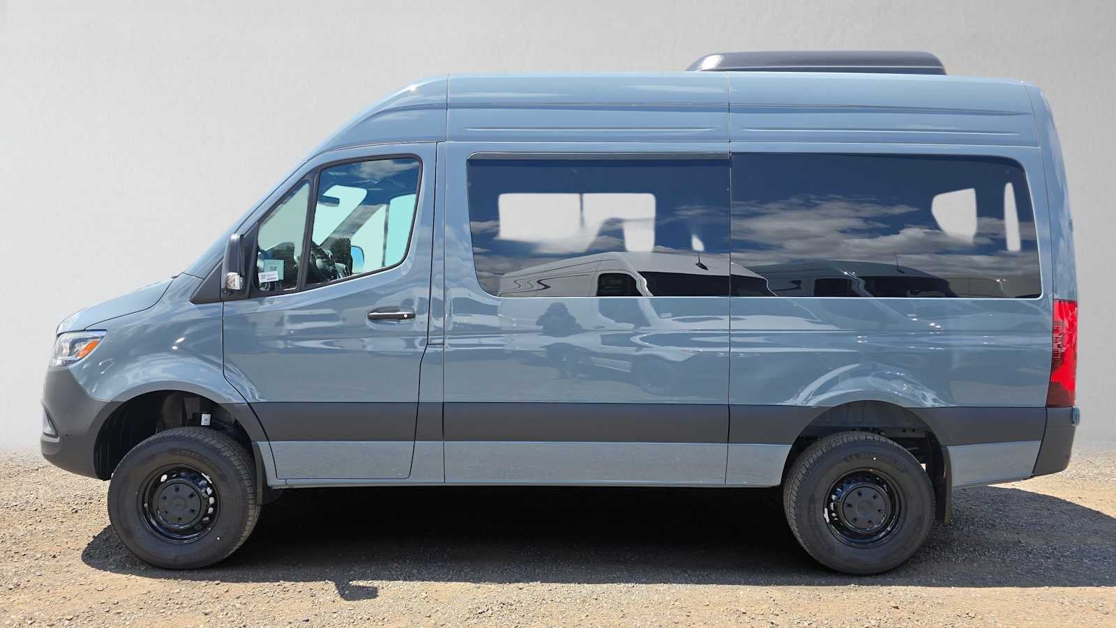 2026 Mercedes-Benz Sprinter 2500 Standard Roof I4 Diesel HO 144 AWD