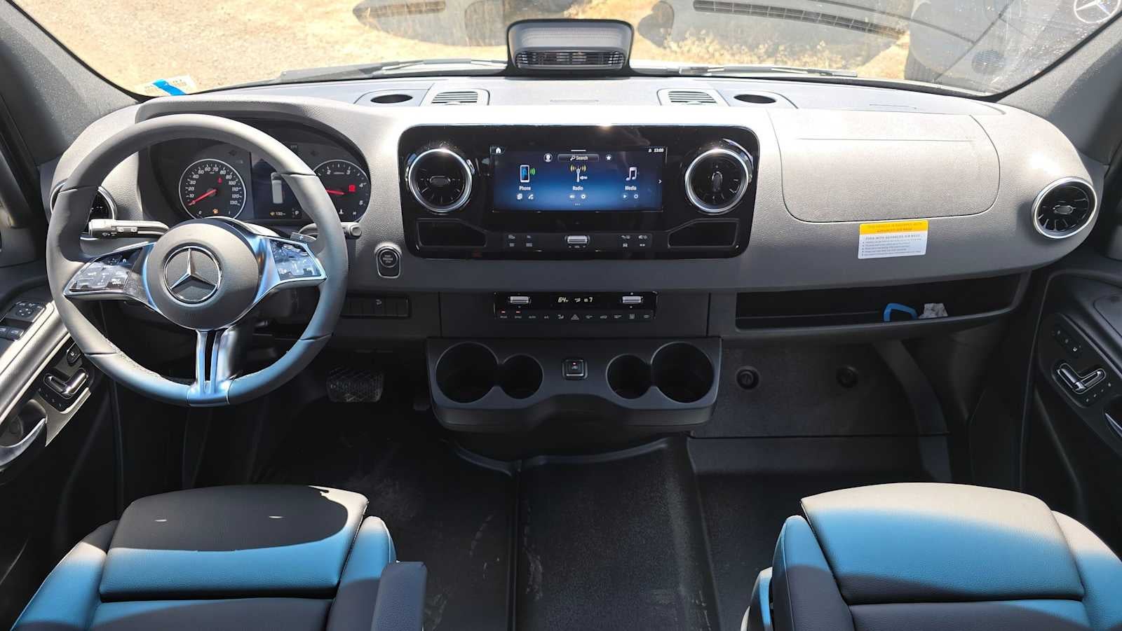 2026 Mercedes-Benz Sprinter 2500 Standard Roof I4 Diesel HO 144 AWD