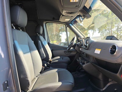 2026 Mercedes-Benz Sprinter 2500 Standard Roof I4 Diesel HO 144 AWD