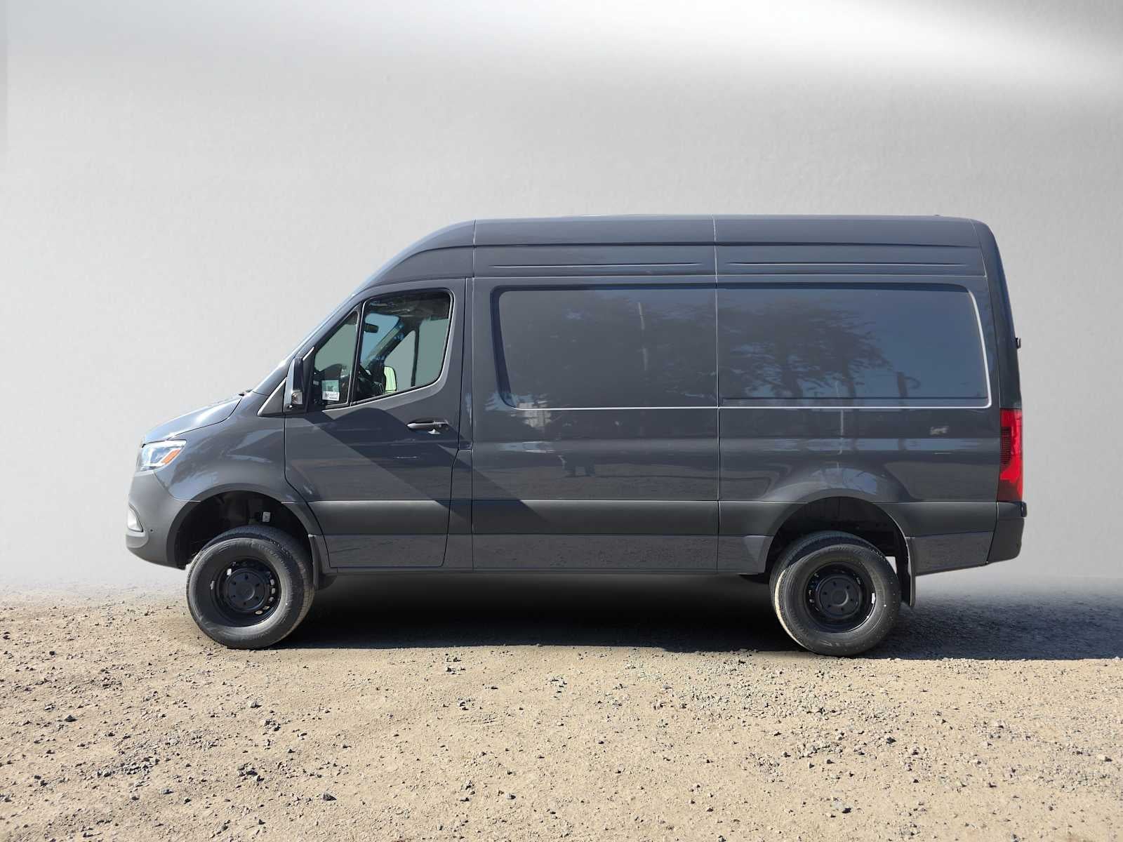2026 Mercedes-Benz Sprinter 2500 Standard Roof I4 Diesel HO 144 AWD