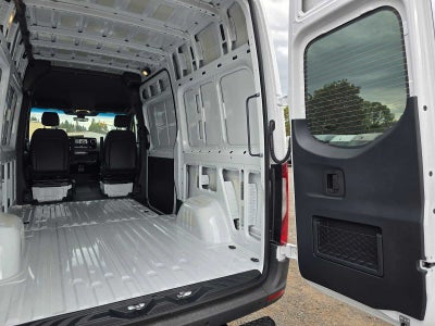 2026 Mercedes-Benz Sprinter Cargo 2500 Standard Roof I4 Diesel HO 144 AWD