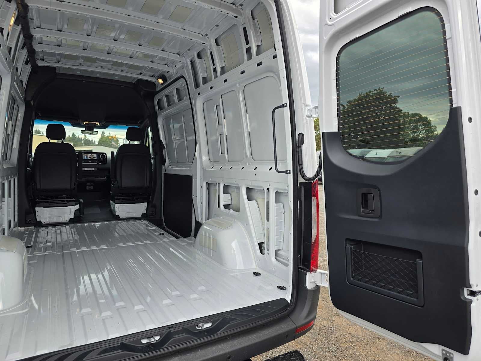 2026 Mercedes-Benz Sprinter Cargo 2500 Standard Roof I4 Diesel HO 144 AWD