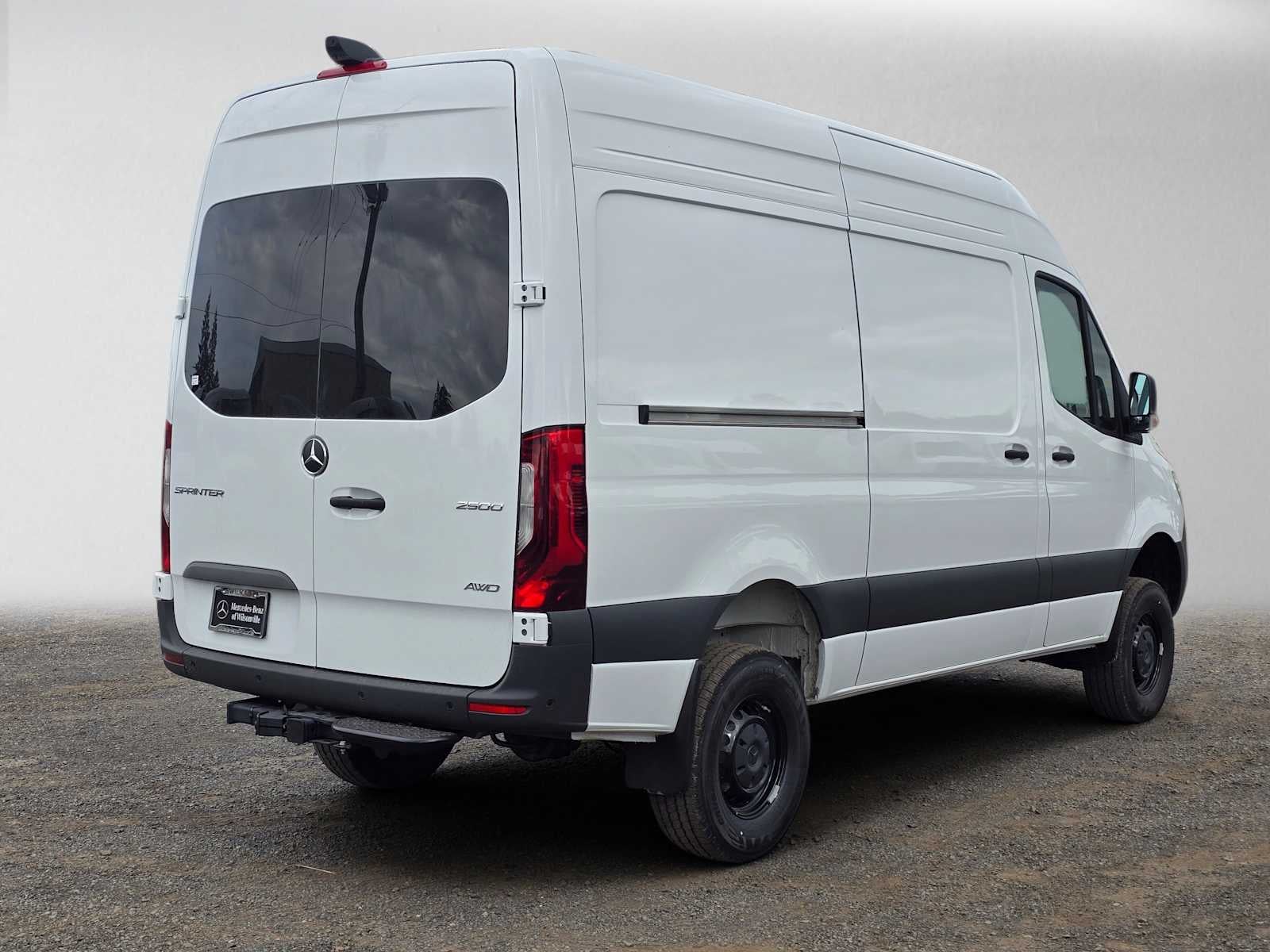 2026 Mercedes-Benz Sprinter Cargo 2500 Standard Roof I4 Diesel HO 144 AWD