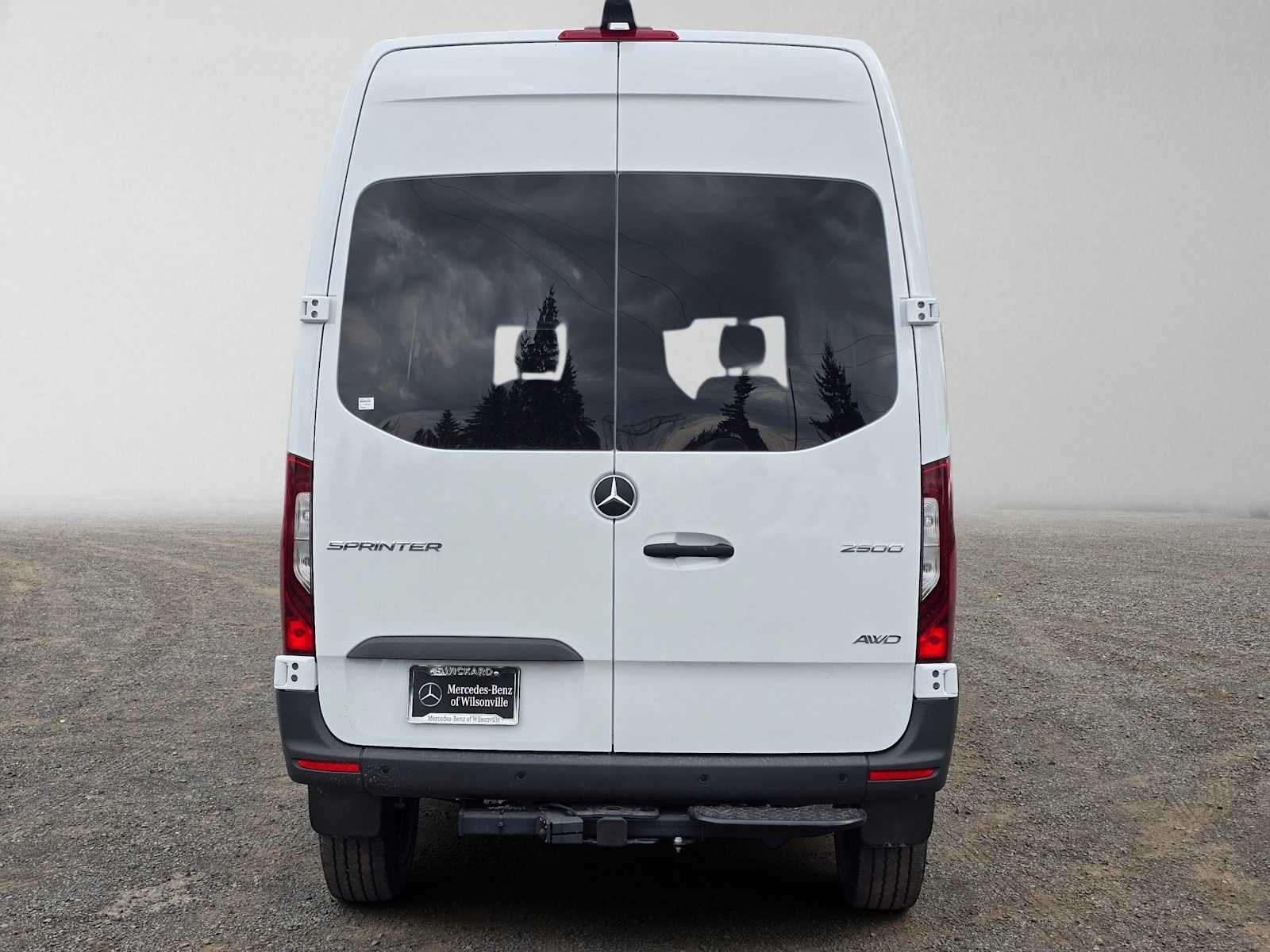 2026 Mercedes-Benz Sprinter Cargo 2500 Standard Roof I4 Diesel HO 144 AWD