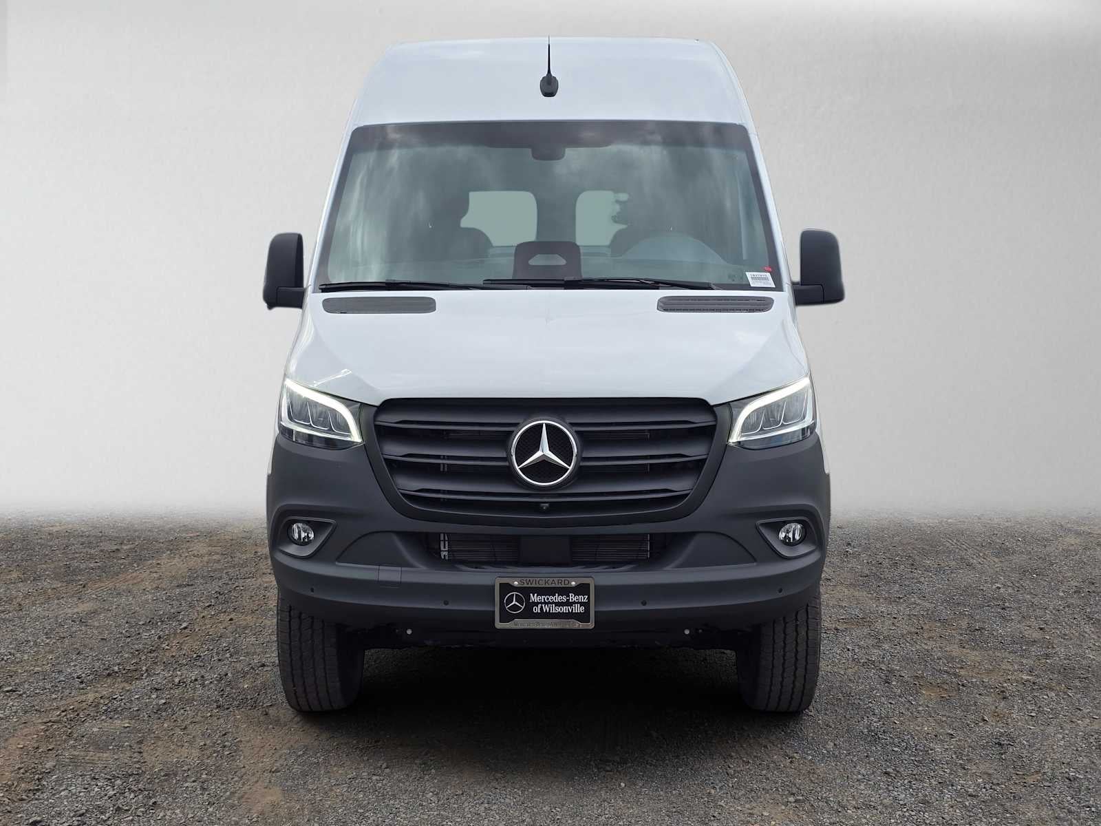 2026 Mercedes-Benz Sprinter Cargo 2500 Standard Roof I4 Diesel HO 144 AWD