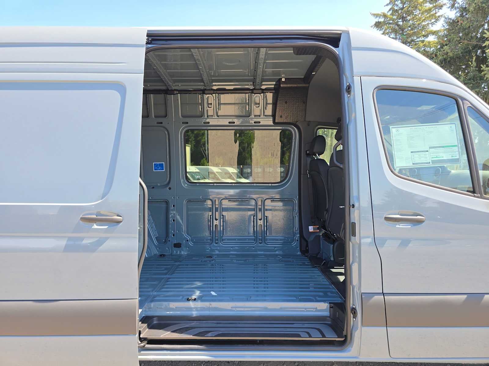 2026 Mercedes-Benz Sprinter Cargo 2500 Standard Roof I4 Diesel HO 144 AWD
