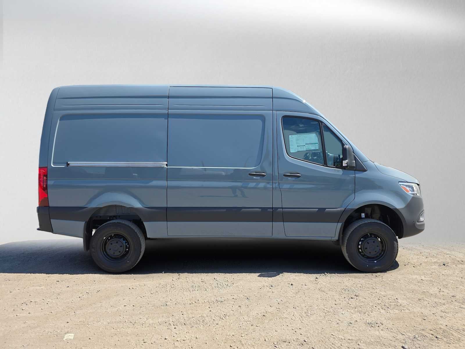 2026 Mercedes-Benz Sprinter Cargo 2500 Standard Roof I4 Diesel HO 144 AWD