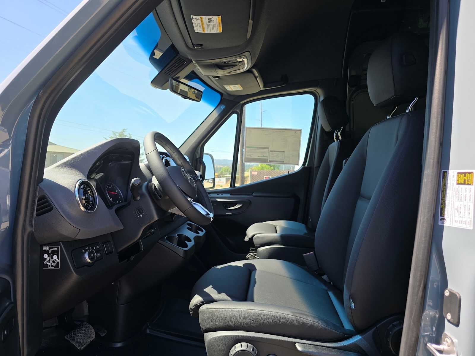 2026 Mercedes-Benz Sprinter Cargo 2500 Standard Roof I4 Diesel HO 144 AWD