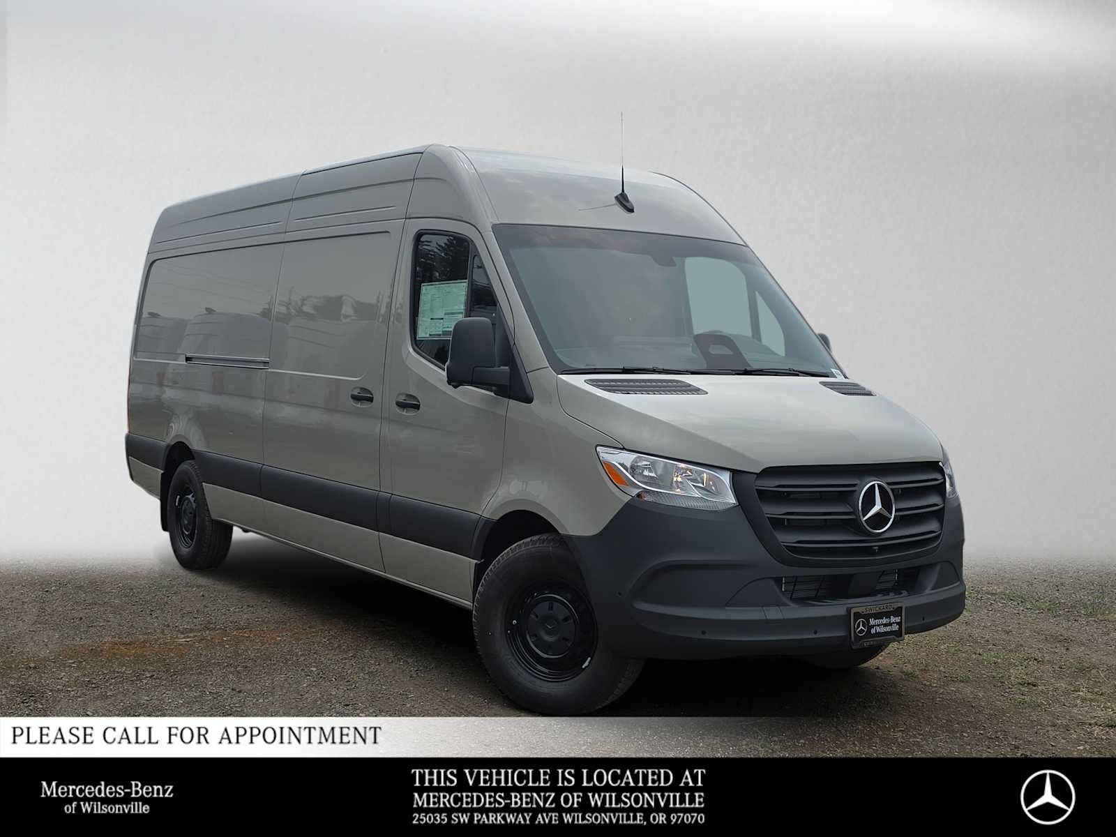 2026 Mercedes-Benz Sprinter Crew 2500 Standard Roof I4 Diesel HO 144 AWD