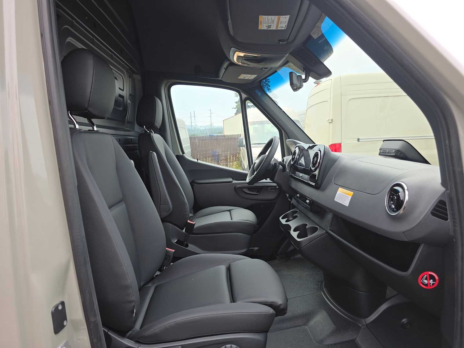 2026 Mercedes-Benz Sprinter Crew 2500 Standard Roof I4 Diesel HO 144 AWD