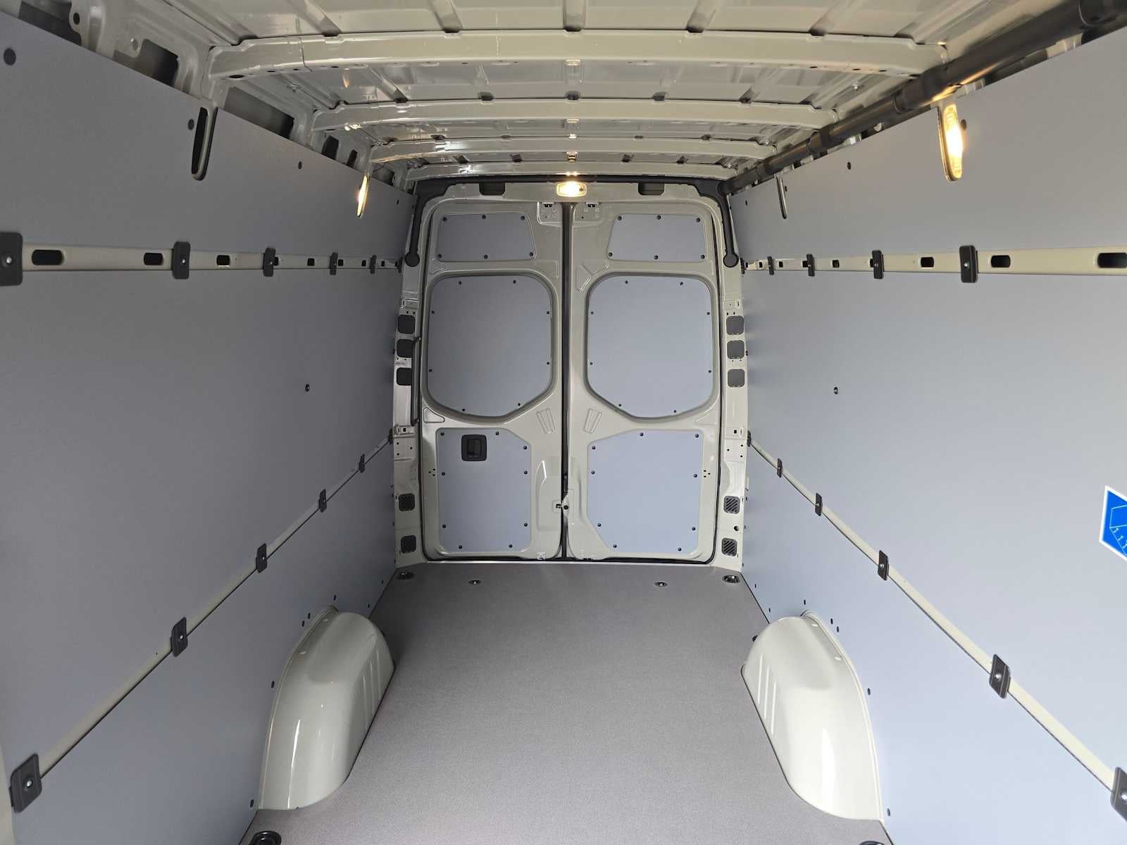 2026 Mercedes-Benz Sprinter Crew 2500 Standard Roof I4 Diesel HO 144 AWD
