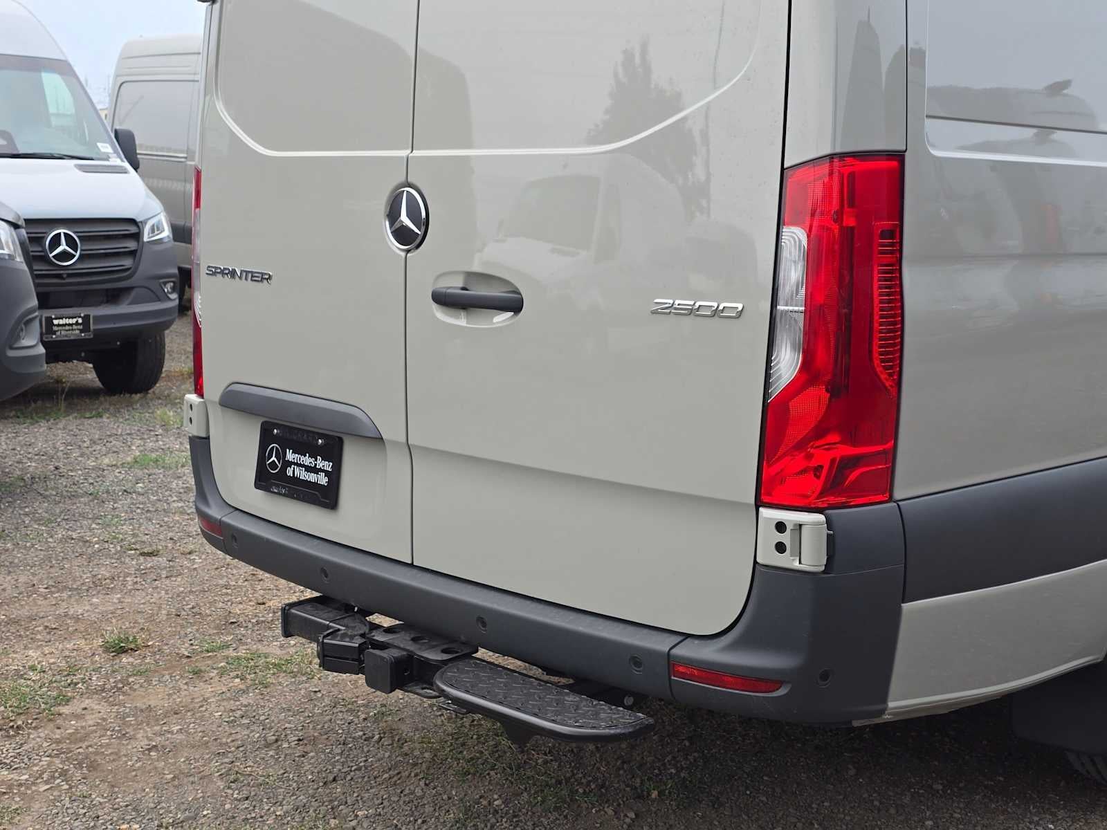 2026 Mercedes-Benz Sprinter Crew 2500 Standard Roof I4 Diesel HO 144 AWD