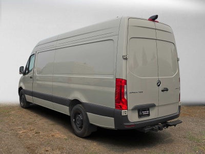 2026 Mercedes-Benz Sprinter Crew 2500 Standard Roof I4 Diesel HO 144 AWD
