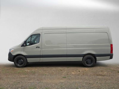 2026 Mercedes-Benz Sprinter Crew 2500 Standard Roof I4 Diesel HO 144 AWD