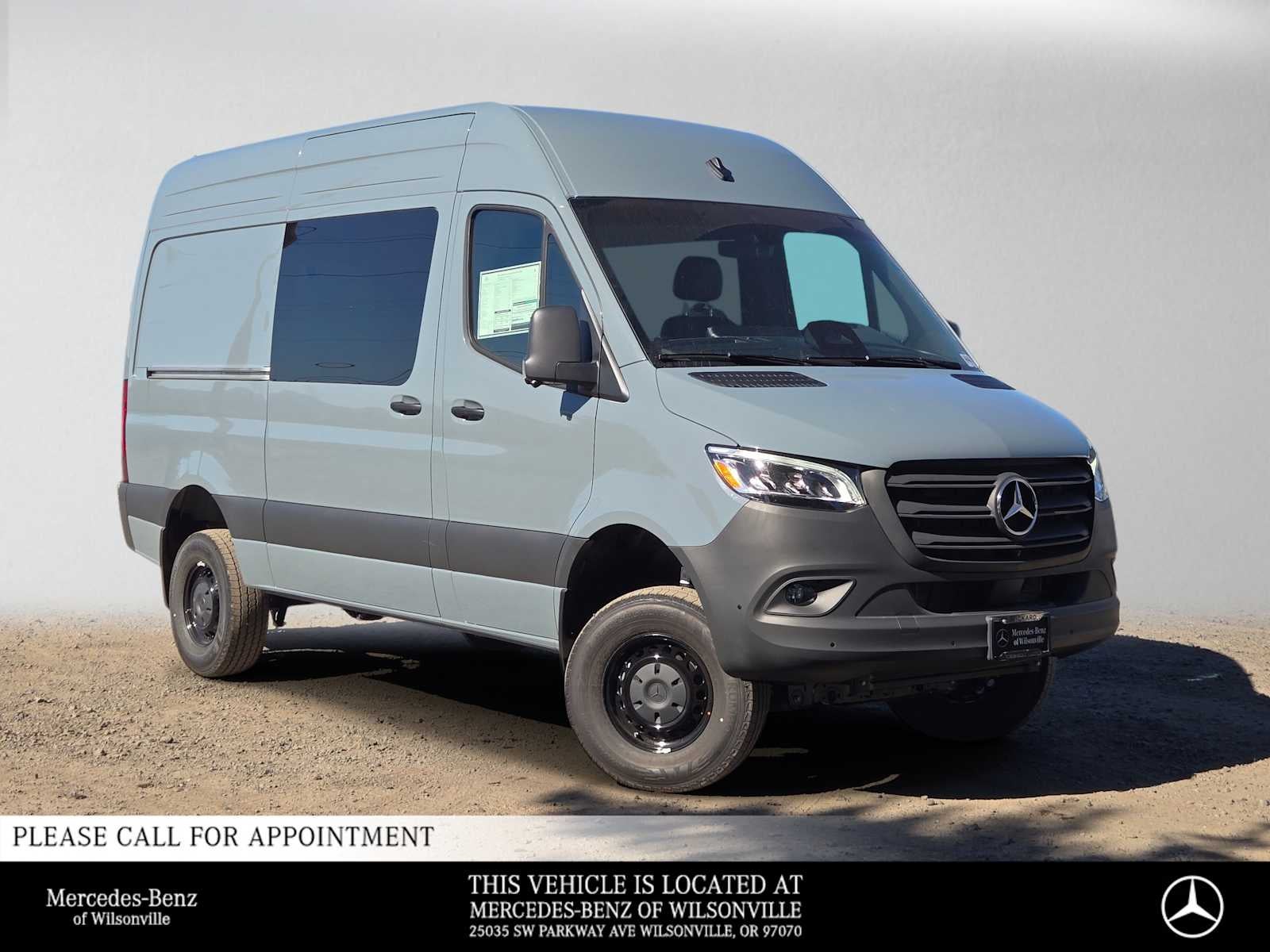 2026 Mercedes-Benz Sprinter Crew 2500 Standard Roof I4 Diesel HO 144 AWD