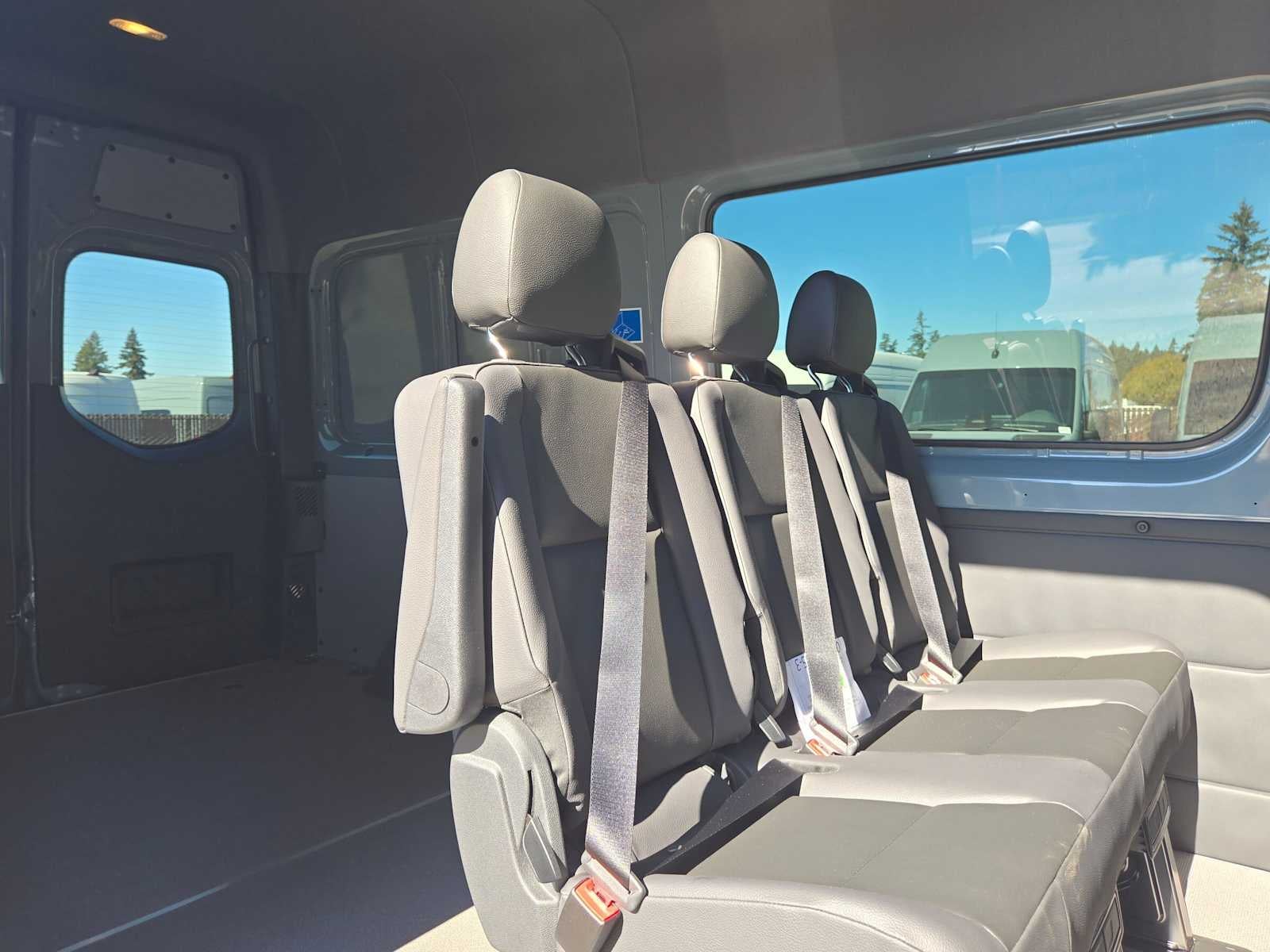 2026 Mercedes-Benz Sprinter Crew 2500 Standard Roof I4 Diesel HO 144 AWD