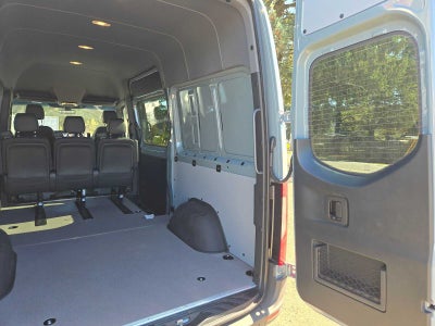 2026 Mercedes-Benz Sprinter Crew 2500 Standard Roof I4 Diesel HO 144 AWD