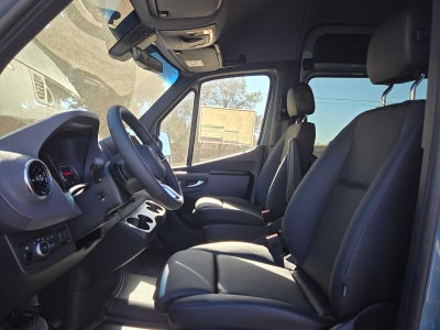 2026 Mercedes-Benz Sprinter Crew 2500 Standard Roof I4 Diesel HO 144 AWD