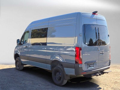2026 Mercedes-Benz Sprinter Crew 2500 Standard Roof I4 Diesel HO 144 AWD