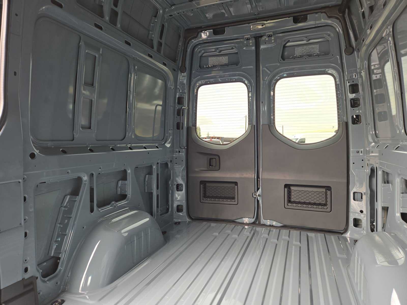 2026 Mercedes-Benz Sprinter Cargo 2500 Standard Roof I4 Diesel HO 144 AWD